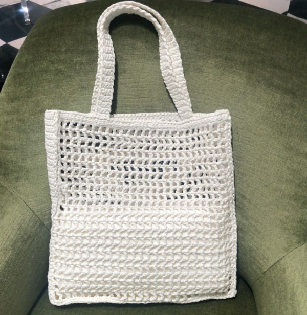 Pra*a raffia tote bag