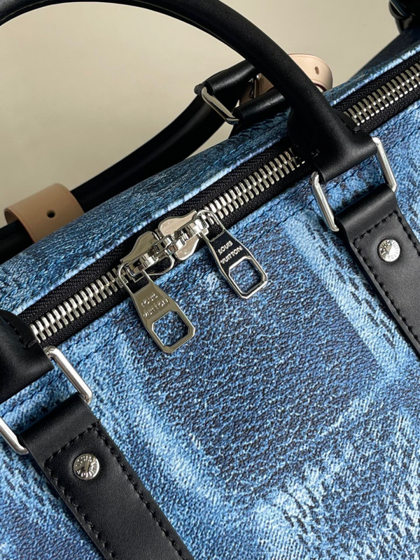 l0*is V*t0n keepall bandouliÈre 50