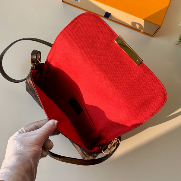 l0*is V*t0n favorite pm