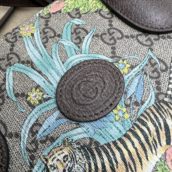 G*u*i gg small tote bag