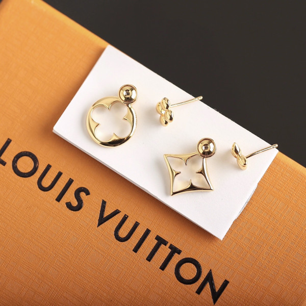 l0*is V*t0n earrings