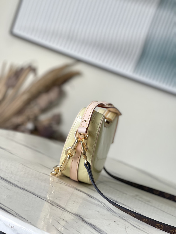 l0*is V*t0n croissant pm