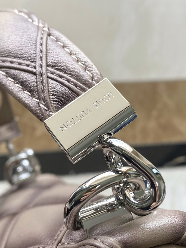 l0*is V*t0n go-14 mm