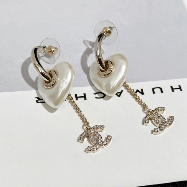 CL EARRINGS